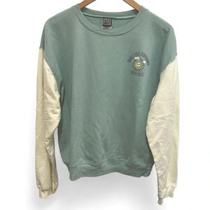 Modern Lux crew neck sweatshirts “Take the Sunshine With You” logo size large